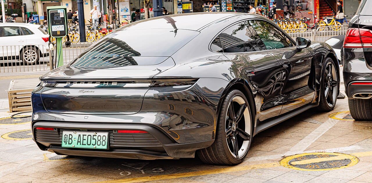 PORSCHE TAYCAN China