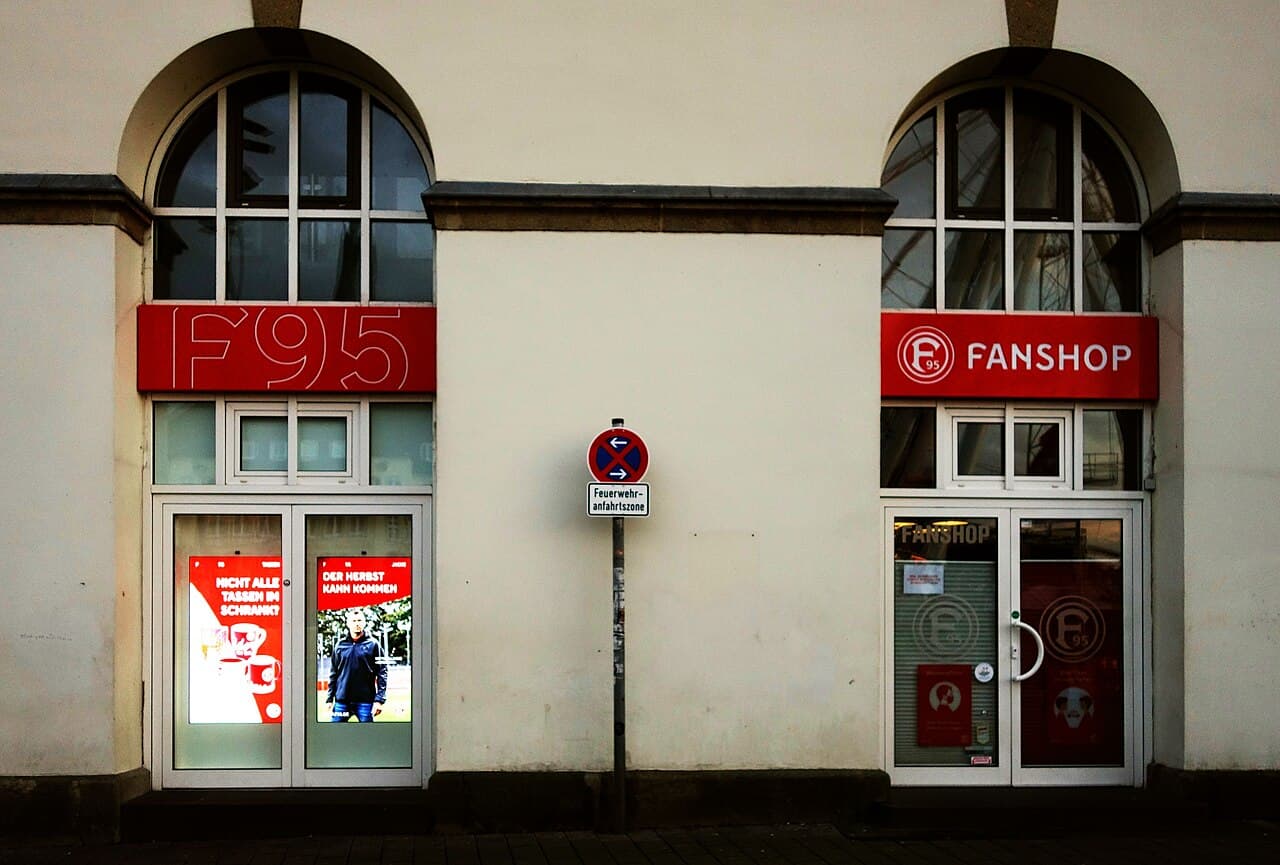 Fanshop Fortuna 95, Düsseldorf, Burgplatz, Januar 2021.