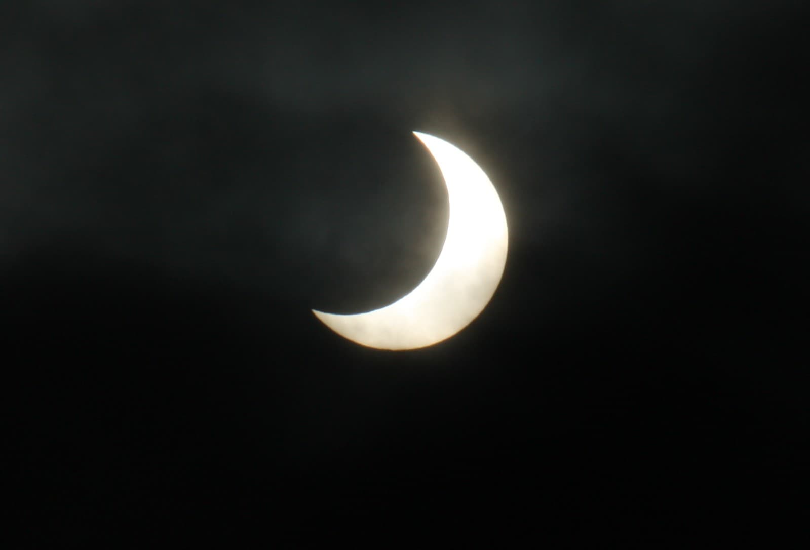 04-01-11 Sonnenfinsternis