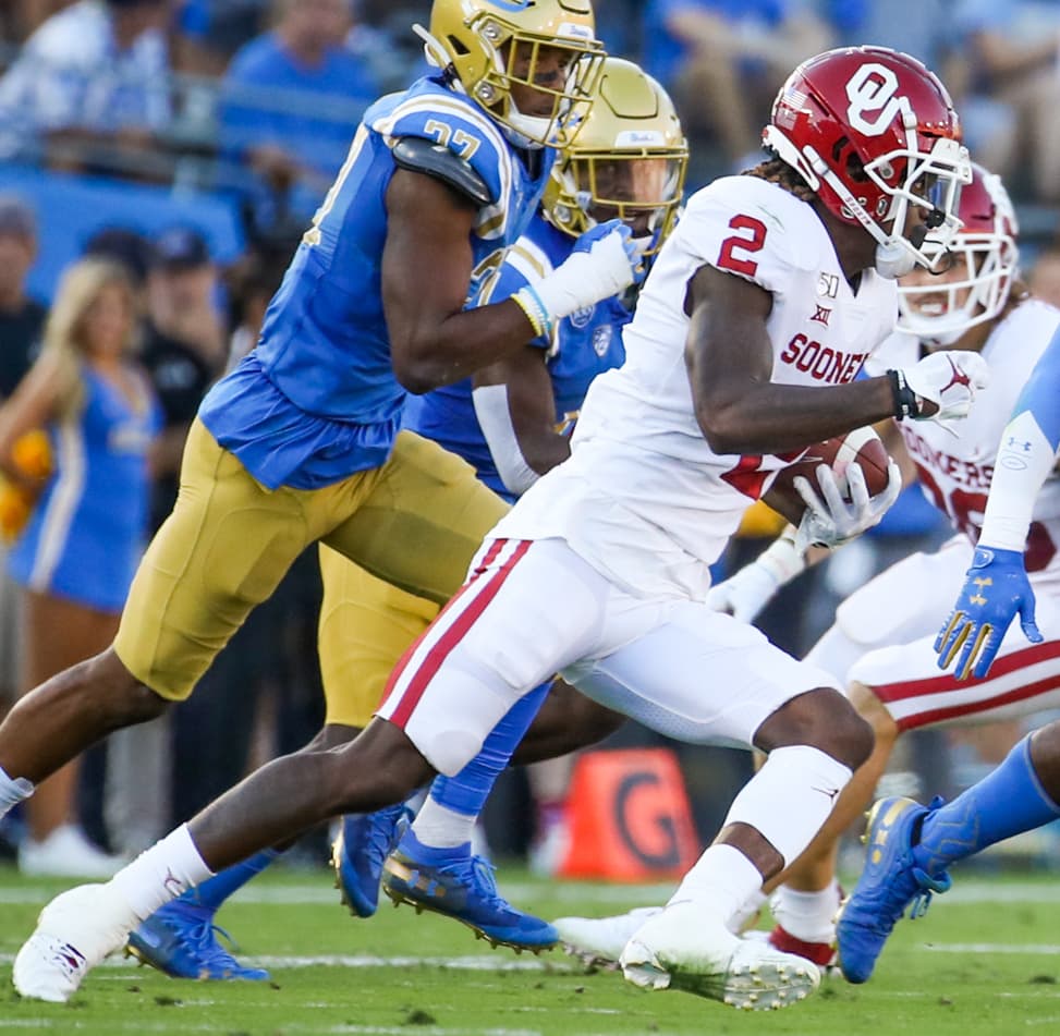 Oklahoma Sooners wide receiver CeeDee Lamb (2); Oklahoma defeated UCLA 48-14, Sept 14, 2019, Pasadena, CA.