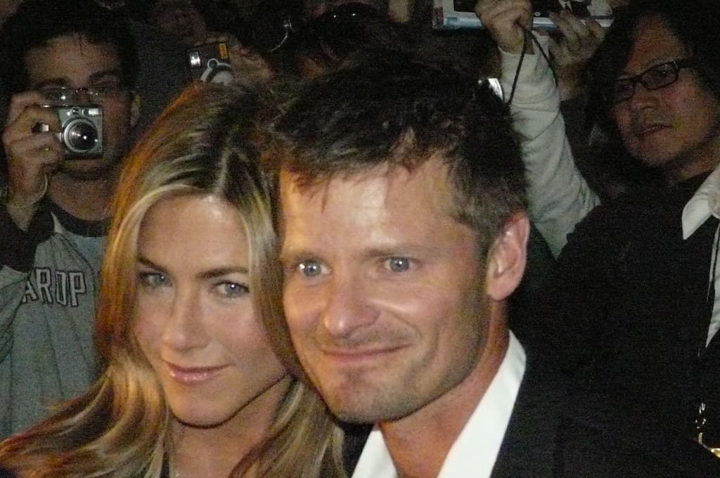 Jennifer Aniston and Steve Zahn on the Red Carpet for the tiff 08 premiere of Management at Isabel Bader Theater