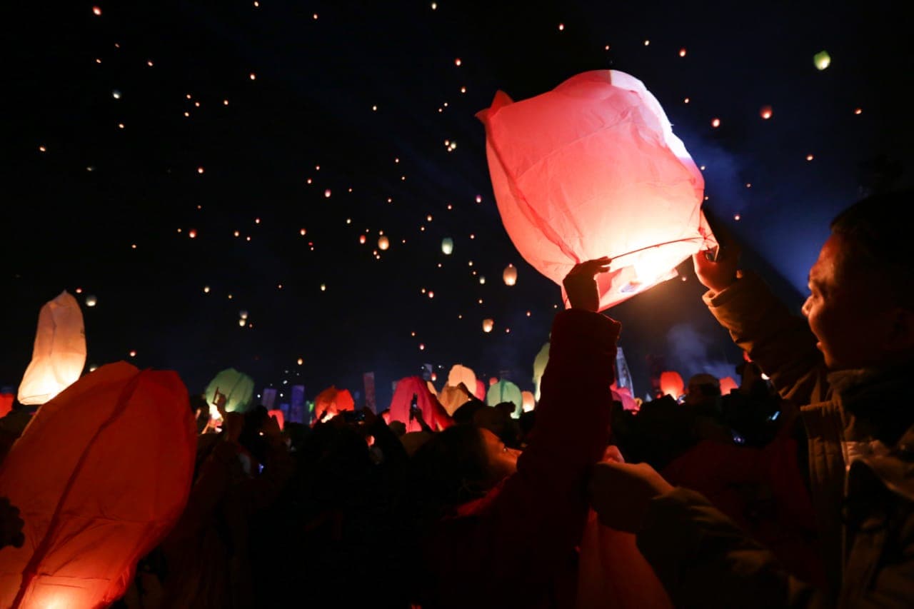 The peak night of the 2019 Dieng Culture Festival was marked by the release of 5,000 lanterns. The sparkling light of…
