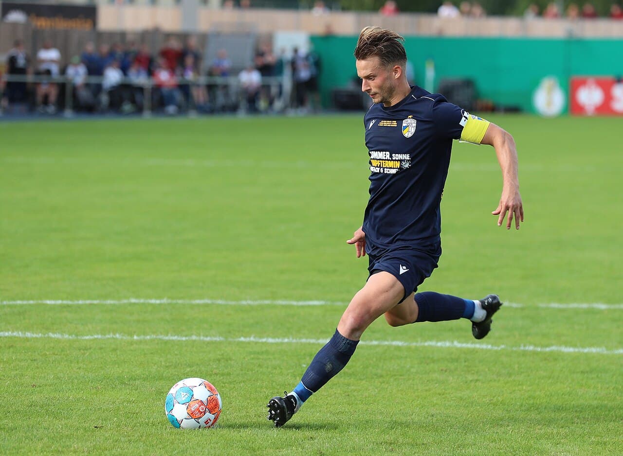 DFB-Pokal season 2021/22, 1st round: FC Carl Zeiss Jena vs. 1. FC Köln (5:3 after penalty; 1:1 after extra time):…